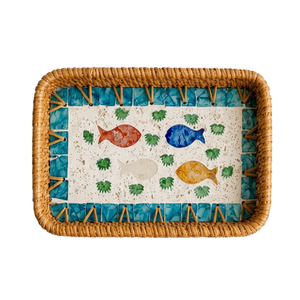 Impresionante bandeja rectangular de ratán con diseño de mosaico de pez colorido, bandeja decorativa para servir comida en el hogar, venta al por mayor. - Product Image 1