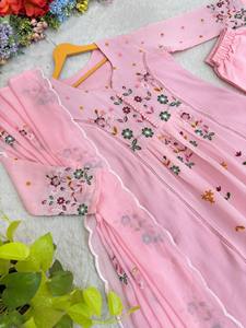 Traje Anarkali Rosa Bordado para Mujer - Estilo Tradicional Indio/Pakistaní, Largo hasta el Suelo, Corte Holgado, Secado Rápido, Ropa Casual - Product Image 3