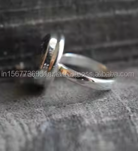 Anillo de declaración hecho a mano de plata de ley 925 de alta calidad, joyería de piedras preciosas ovaladas simples para aniversarios y fiestas - Product Image 1