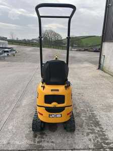 Excavadora de cadenas JCB 8008 CTS MICRO MINI de segunda mano, año 2012, con cucharón repintado, en venta. - Product Image 2