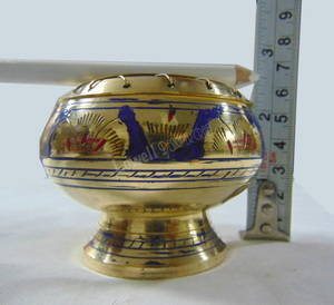 Nuevo Quemador de Latón Pulido Chapado en Oro con Grabado Artístico y Tallado de Proveedor Indio - Product Image 3