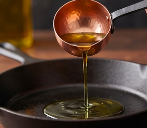 Heavy Copper Sauce <b>Pan</b> Handmade Vintage Style With Stainless Steel <b>Handle</b> No Coating For Gas And Induction Cooker Use - Product Image 4