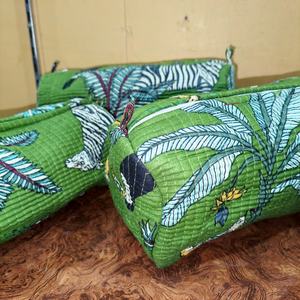 Lot de 3 trousses de toilette matelassées en coton 100 % avec fermeture éclair, écologiques, pour femmes - Product Image 3