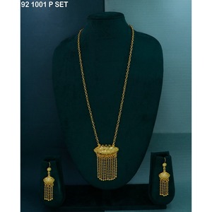 Hermoso conjunto de collar con colgante Jhalar chapado en oro, estilo étnico, conjunto de joyería de aleación de oro, collar con cadena para mujer, joyería de moda. - Product Image 1