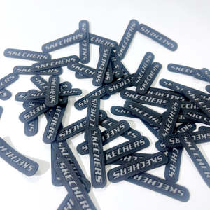 Parches Termoadhesivos de Silicona 3D Personalizados para Coser en Ropa, Calzado y Logotipos Metálicos (Ecológicos) - Product Image 1