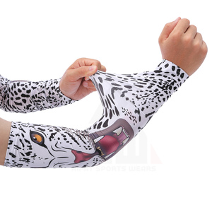 Al por mayor: Manga de pesca transpirable con protección solar, con logo frontal y puño con estampado de tatuaje, para ciclismo, para hombres y mujeres - Product Image 2