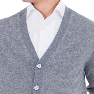 Cardigan gris en laine pour homme, col en V, manches longues, couleur unie, fermeture boutonnée, épaisseur standard, anti-boulochage, idéal pour l'automne - Product Image 4