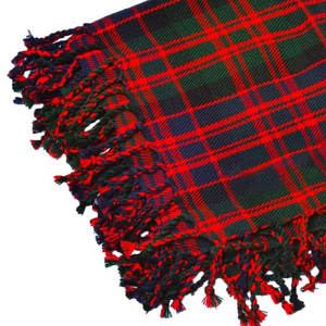 Kilt écossais personnalisé et polyvalent, motif tartan Macdonald, accessoire haut de gamme pour homme et femme - Product Image 3