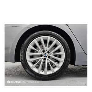 BMW Série 5 523d XDrive Luxe Diesel Boîte Automatique 2022 55 470 km Volant à Gauche - Product Image 5