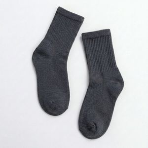 ถุงเท้าผ้าฝ้ายผสมคุณภาพพรีเมียม ถุงเท้าใส่สบายสำหรับทุกวัน - Product Image 1