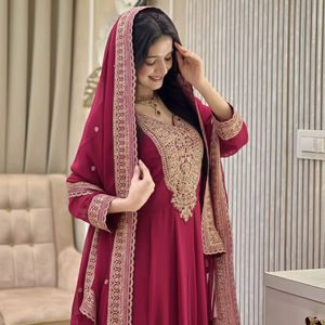 ชุดเดรสผ้าจอร์เจตต์ Noor-E-Elegance Blooming Fox พร้อมงานปักสุดหรู - Product Image 1