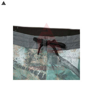 Shorts de sublimation en gros à prix réduits, produits en promotion, shorts personnalisés unisexes en mesh de qualité supérieure à vendre - Product Image 3