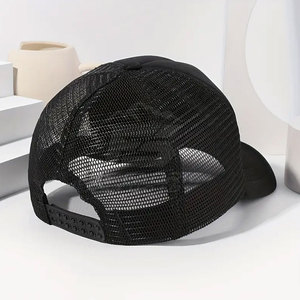 Gorra de camionero hecha en Pakistán con panel frontal bordado, parte trasera de malla transpirable, ajuste adaptable y diseño atemporal para uso casual. - Product Image 2