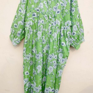 Robe maxi bohème à imprimé floral pour femmes, col en V, manches bouffantes, robe décontractée d'été en coton respirant avec volants - Product Image 4