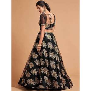 Lehenga choli เสื้อผ้าตาข่ายปักลาย zari สีดำสุดเยี่ยม - Product Image 4
