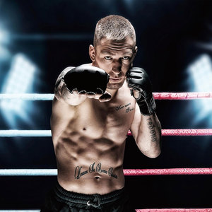 Gants de MMA personnalisés de haute qualité avec logo, 8 oz, demi-doigts, en cuir PU, pour entraînement, combat et sparring, vente en gros avec personnalisation - Product Image 4