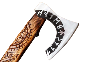 Hacha Vikinga Hecha a Mano Personalizada, Hoja de Acero Forjado, Mango de Madera con Diseño Tallado, para Uso en Supervivencia, con Funda de Cuero - Product Image 4