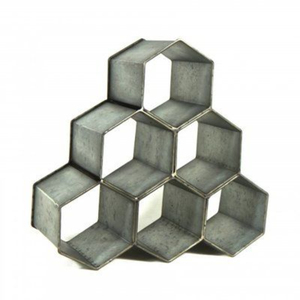Estante para Botellas de Vino de Metal Galvanizado al por Mayor, Diseño de Panal Independiente, Soporte para Botellas, Acabado Gris Antiguo, Almacenamiento de Zinc - Product Image 1