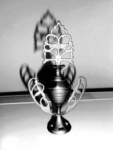 Brass Surma Dani - Gold Kohl (Surma) Holder with Applicator | Traditional Surmadani/Kajal Pot - Product Image 2