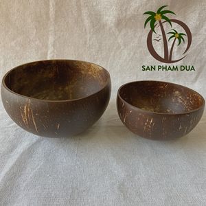 Bol en coquille de noix de coco de qualité supérieure, vente en gros directe d'usine, bols en noix de coco naturels faits à la main, taille et logo personnalisés, emballage - Product Image 4