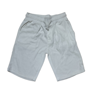 Shorts de détente en tissu éponge pour garçons avec cordon de serrage élastique à la taille en blanc arctique - Product Image 1