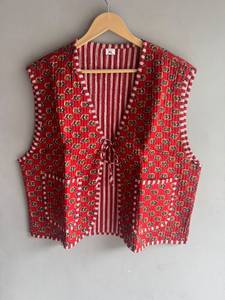 Gilet matelassé en coton rouge à fleurs pour femme, sans manches, col en V, poches plaquées, veste réversible, style printemps, CADEAU POUR ELLE - Product Image 1