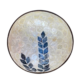 Vente en gros de bols en noix de coco gravés écologiques, modernes, uniques, artisanaux, polis, durables, de haute qualité et élégants - Product Image 2