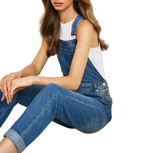 Salopette en jean pour femme avec logo personnalisé, streetwear de haute qualité, 100% coton, poche latérale sur mesure, salopette en jean élégante - Product Image 3