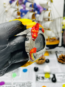 Montre numérique Iced Out avec design Dragon, diamants Moissanite, bracelet jaune, montre de luxe tendance Hip Hop - Product Image 4