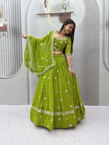 Conjunto de Lehenga Choli de Georgette Verde con Estampado Floral, Traje Tradicional Indio para Bodas, Lehenga Larga y Holgada para Mujer - Product Image 6