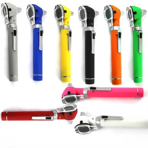 Ensemble d'otoscopes à fibres optiques de qualité supérieure - Système d'examen professionnel des oreilles haute définition avec éclairage LED - Product Image 3