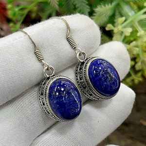 Boucles d'oreilles clous en argent sterling 925 et lapis-lazuli, bijoux artisanaux en pierres précieuses, cadeau élégant et raffiné pour femme, certifiées IGI, idéales pour les soirées. - Product Image 1