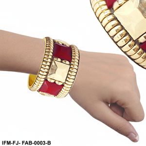 Bracelet Kada ethnique plaqué or pour femme, manchette épaisse et imposante avec rubis rouges, bijoux de mode indiens traditionnels pour mariée - Product Image 6