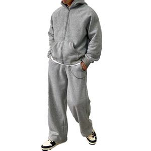 Survêtement en coton coupe-vent pour hommes Sweat à capuche zippé surdimensionné et pantalon de survêtement évasé Jogger Sportswear pour l'hiver - Product Image 1