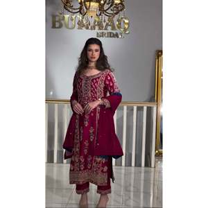 Ensemble de vêtements pour femmes de créateur, tenue de soirée avec pantalon et dupatta, costume en organza - Product Image 2