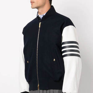Chaquetas Varsity Negras de Lujo Personalizadas para Hombre, Chaqueta Varsity con Mangas de Cuero para Hombre - Product Image 3