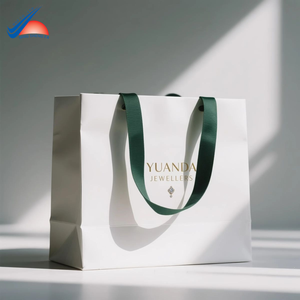 Sac de shopping en papier personnalisé de luxe |   Laminage mat |   Impression de logo - Product Image 3