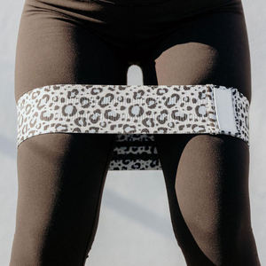 Bandes de Résistance en Tissu Imprimé Léopard avec Logo Personnalisé pour Yoga, Gym et Exercices – Boucles en Latex pour Fitness - Product Image 4