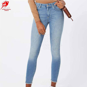 Jeans taille basse de haute qualité, coupe slim, avec confort extensible et détails modernes pour les collections de mode - Product Image 3