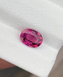 Turmalina Rubelita Rosa, Corte Ovalado, Origen Afganistán, Gema Natural Suelta, Piedra Facetada para Joyería - Product Image 2