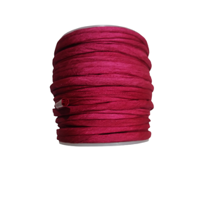 Cordon en soie de sari recyclée durable de 5 mm, couleur rouge vin, pour la fabrication de bijoux, le macramé, le crochet, le tissage et les travaux manuels DIY - Product Image 3