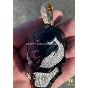 Colgante de Joyería de Diseño con Acabado Pulido de Alta Calidad y Estilo Hip Hop Urbano de Lujo - Product Image 3