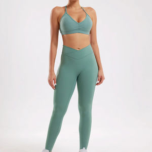 Ensemble 2 pièces de leggings et soutien-gorge de sport respirants pour femmes, fabriqués en usine, au-dessus du genou, sans couture, pour le yoga - Product Image 1
