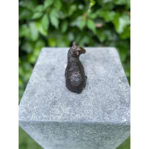 Adorno de cabra sentada de bronce, artesanía decorativa de metal, miniatura de cabra vintage hecha a mano para decoración - Product Image 1