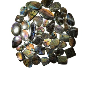 Cabochons en quartz labradorite violette naturelle de qualité supérieure, pierres précieuses en vrac de forme mixte indienne pour la fabrication de bijoux - Product Image 1
