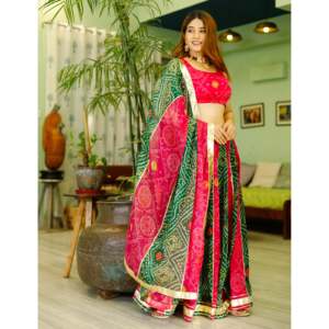 Ensemble Lehenga Choli Lilah Rani Kalidaar taille XS en chiffon pur avec impression numérique pour les occasions de mariage - Product Image 3
