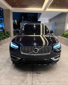 รถมือสองสภาพดี ปี 2024 2023 สีดำ Volvo XC90 SUV เกียร์อัตโนมัติ ขับเคลื่อนสี่ล้อ ไฟหน้า LED เบาะหนัง ภายในสีแดง ระบบไฮบริด - Product Image 1