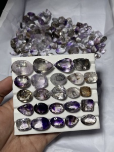 Piedra Preciosa de Cuarzo Súper Siete Facetada Natural |   Cristal Suelto Super Siete |   Piedra de Amatista Cacoxenita de Múltiples Formas |   Gemas al por Mayor - Product Image 2