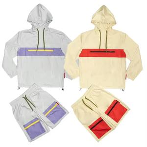 Conjunto corto de nailon con logotipo personalizado para hombre, chaqueta cortavientos y pantalones cortos, conjunto de dos piezas para hombre - Product Image 1