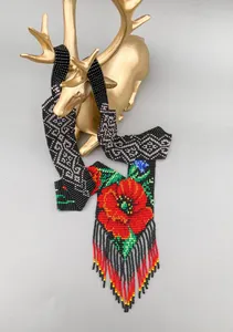GLAMOUR MEILLEURE VENTE Collier gerdan ethnique populaire avec perles de fleurs rouges, bijoux ukrainiens, long collier gerdan bohème perlé - Product Image 1